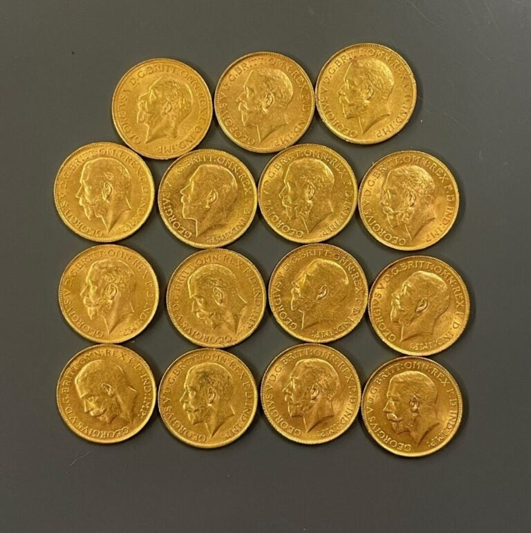 ANGLETERRE - 15 souverains or Georges V - Poids total : 119.4 g - (petites usur…