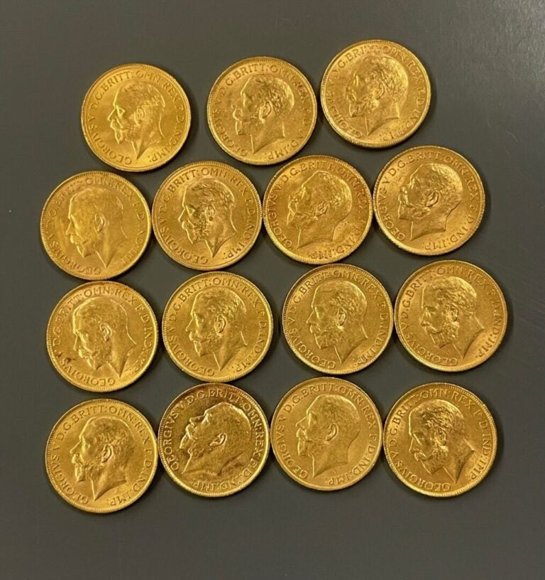 ANGLETERRE - 15 souverains or Georges V - Poids total : 119.5 g - (petites usur…