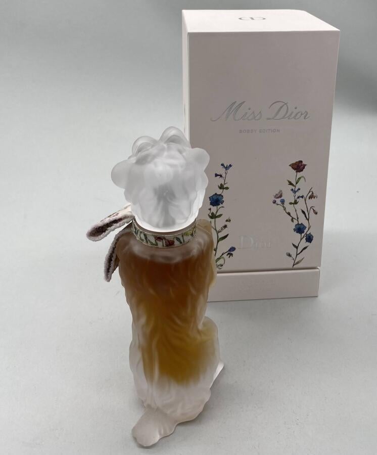 Christian Dior " J'appartiens à Miss Dior", réédition pour le lancement de la m…