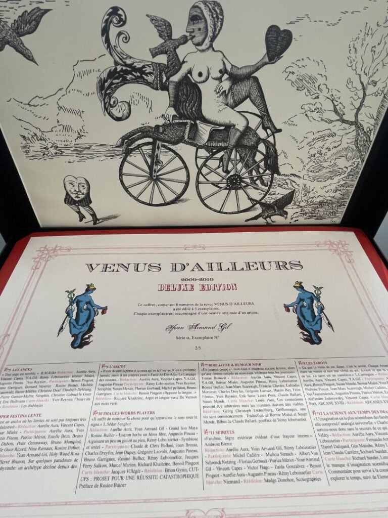 COLLECTIF - Venus d'ailleurs - Coffret contentant huit numéros de la revue Venu…