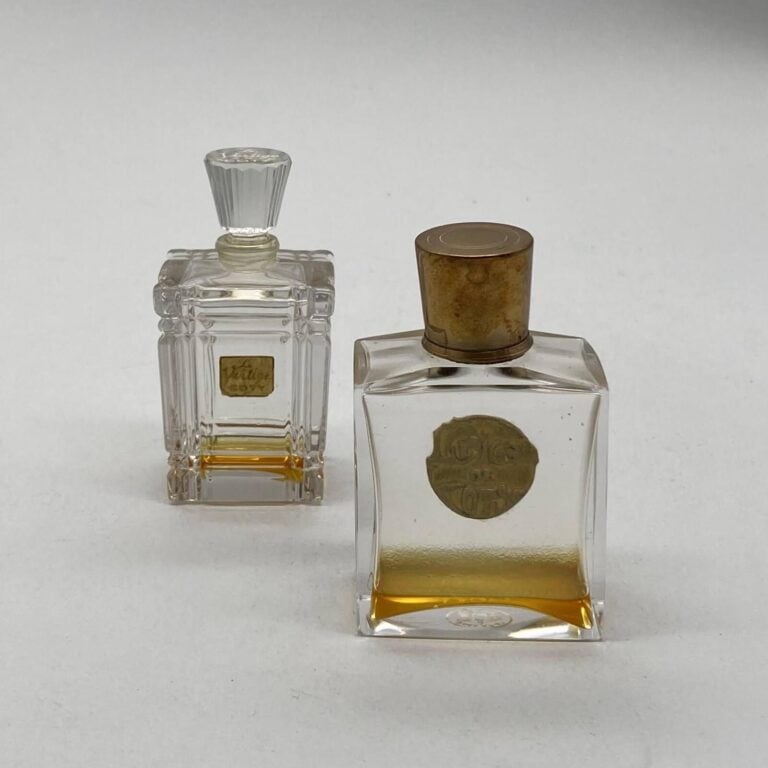 COTY.Lot de 3 flacons : - - "Complice" avec bouchon tiare, édition contemporain…