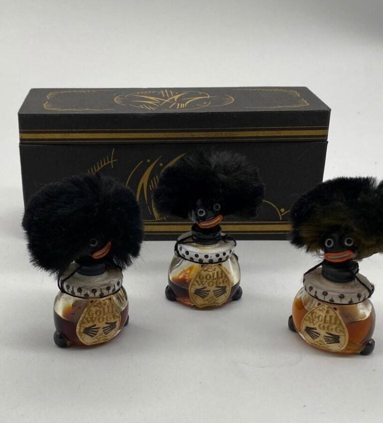 DE VIGNY, 1 coffret contenant 3 flacons "Golli Wogg" dessiné par BRUNOFF, petit…