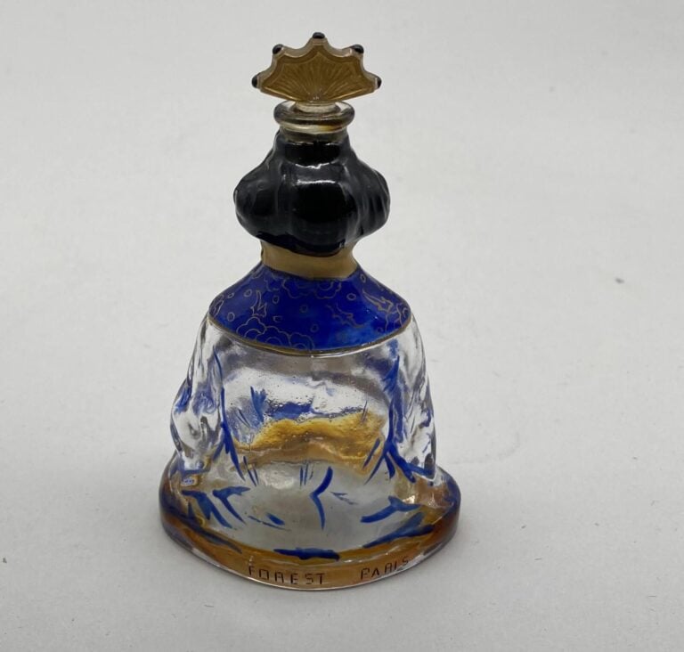 FOREST, pour "Ming toy", 1925, 1 flacon en baccarat représentant une princesse…