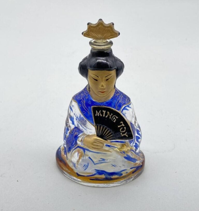 FOREST, pour "Ming toy", 1925, 1 flacon en baccarat représentant une princesse…