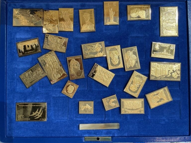 France - Divers - Collection de trois coffrets de timbre en argent représentant…