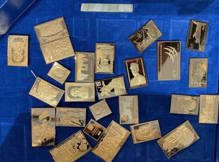 France - Divers - Collection de trois coffrets de timbre en argent représentant…
