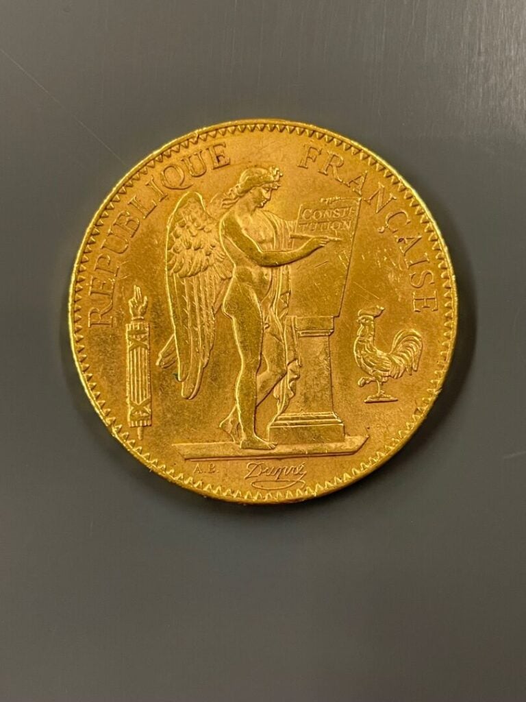 FRANCE - Une pièce de 100 francs or 1912 - Poids : 32.2 g