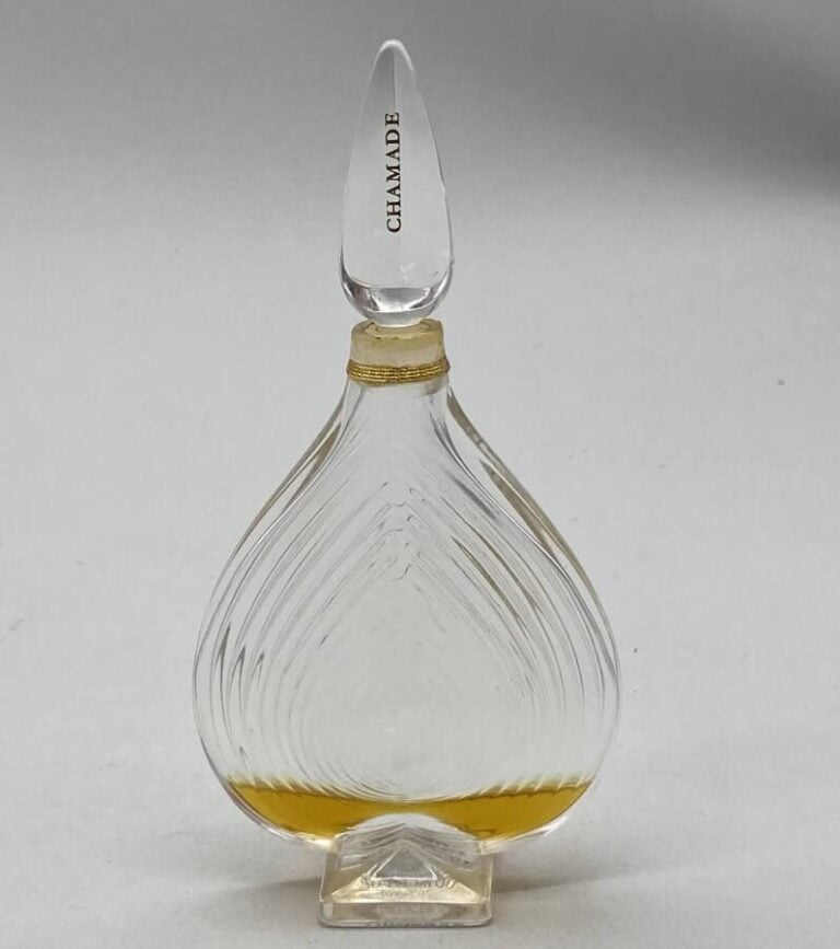 GUERLAIN, 2 flacons pour "Chamade", dans leur boite d'origine, bouchon plast-ém…