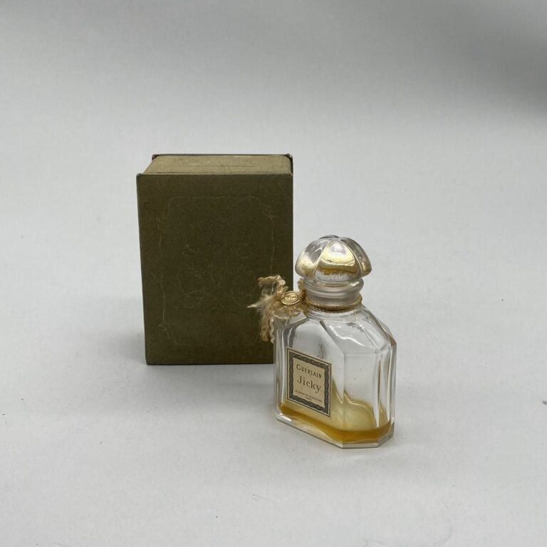 GUERLAIN, "Jicky"flacon Baccarat à bouchon émeri quadrilobé, 8cm, dans sa boite…