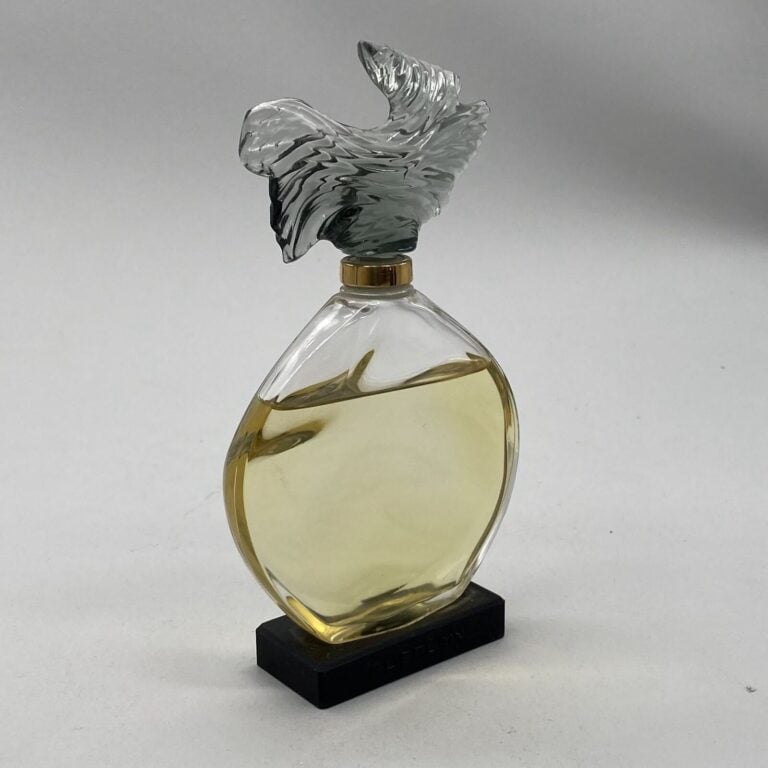 GUERLAIN "Parure", flacon luxe, avec son bouchon plast-émeri en forme de feuill…