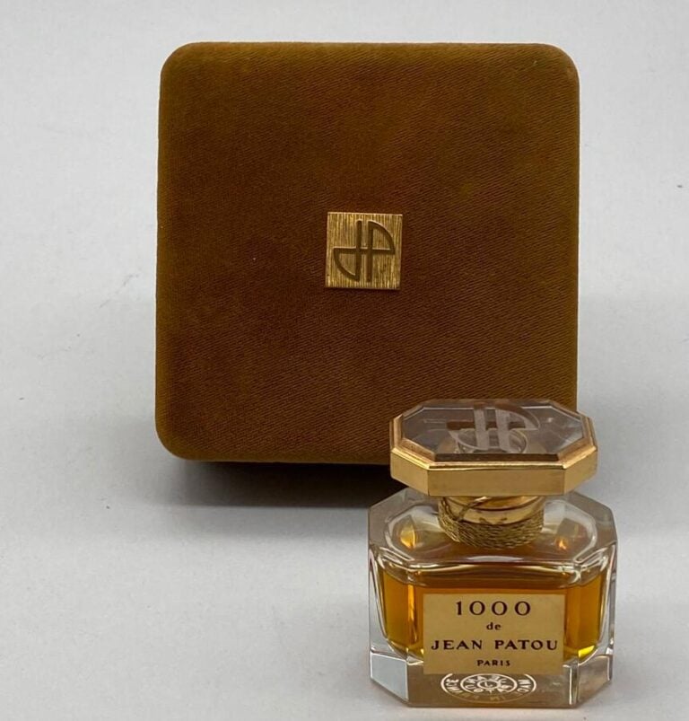 Jean PATOU, pour "1000" , dans sa boite luxe n°58, scellé d'origine, bouchon ém…