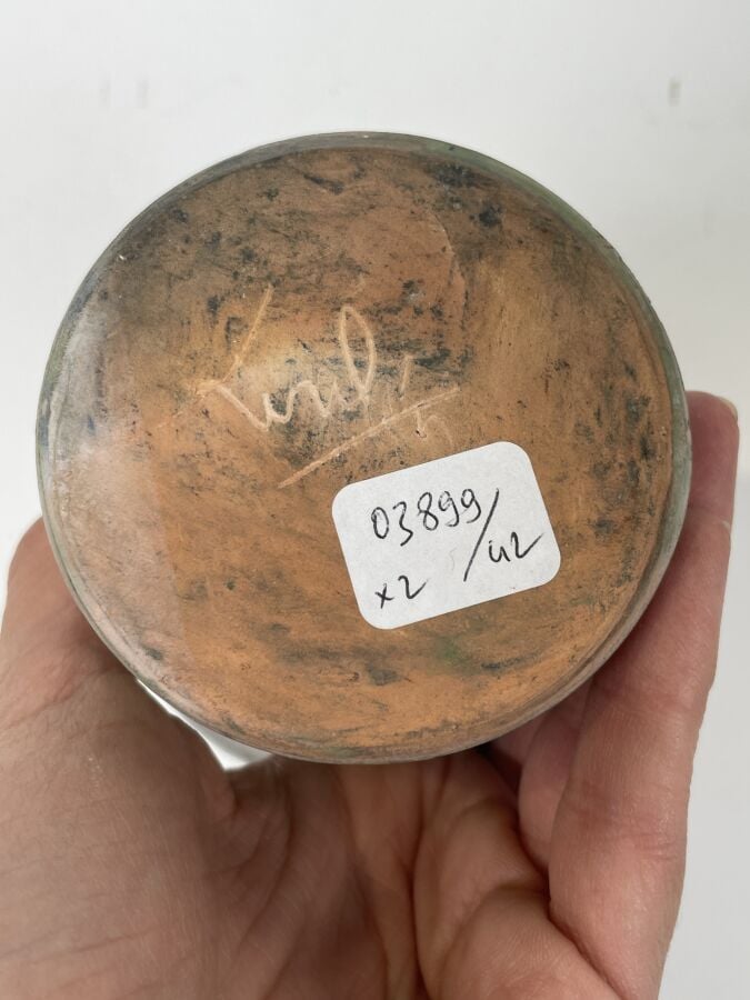 Lot comprenant : une ASSIETTE "Mont Fuji", Petit VASE MAROCAIN (accidents), CEN…