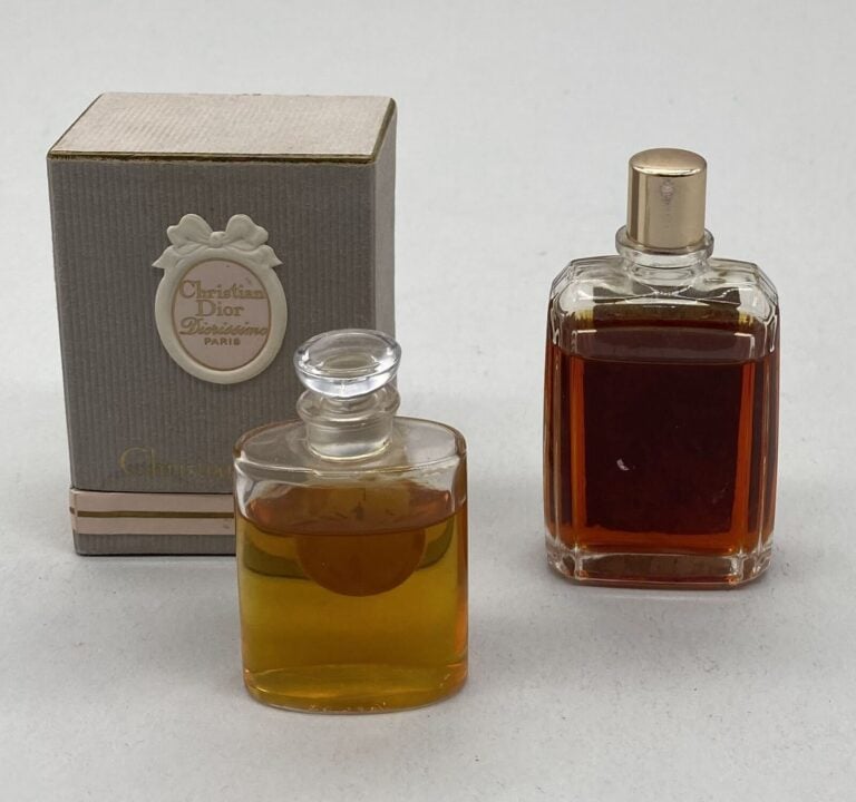 Lot de 2 flacons Christian DIOR : - - "Diorissimo" , recharge et vaporisateur,…