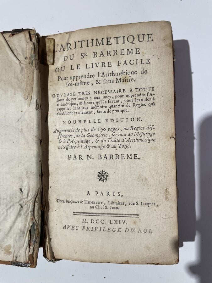 Lot de livres reliés divers - - Lot à retirer à : - PANAME SERVICES - 54 avenue…