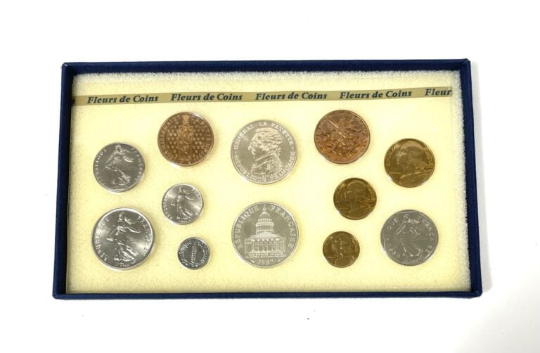 Lot de Monnaies de Paris - - MONNAIE DE PARIS - Coffret "Série en Euros de pièc…