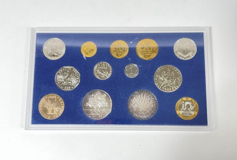 Lot de Monnaies de Paris - - MONNAIE DE PARIS - Coffret "Série en Euros de pièc…