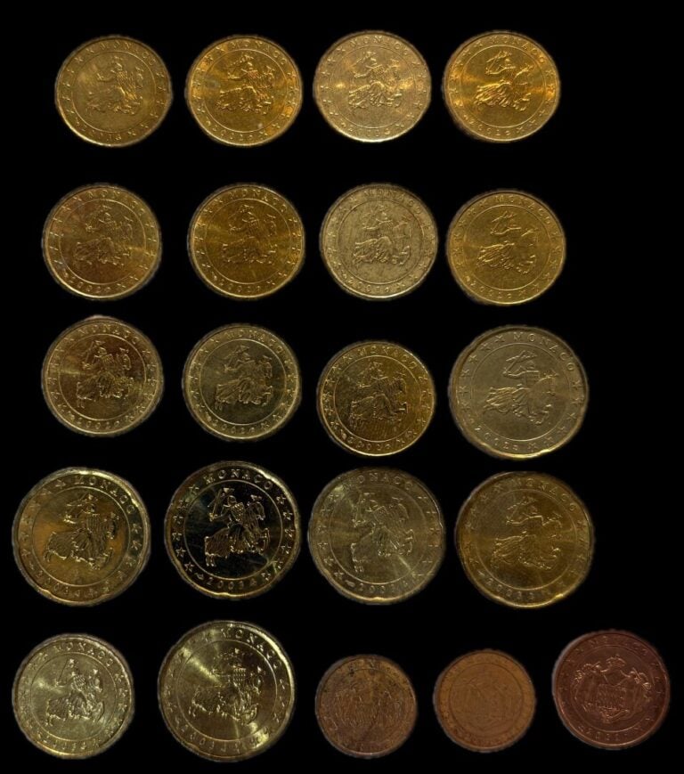 Monaco-Euros - Lot comprenant : - -Une 20 Centimes 2001 - -Cinq 20 Centimes 200…