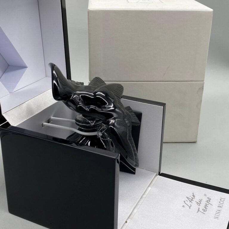 NINA RICCI, 1 flacon anniversaire 60 ans pour "l'air du temps", flacons noir De…