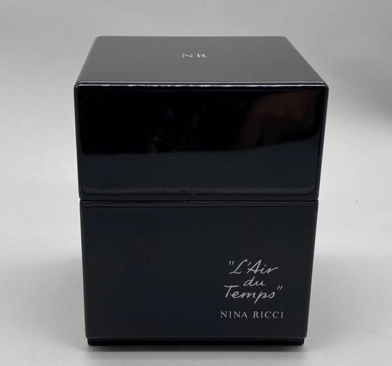 NINA RICCI, 1 flacon anniversaire 60 ans pour "l'air du temps", flacons noir De…