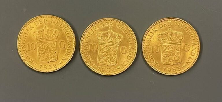 PAYS-BAS - 3 pièces de 10 florins or, Wilhelmina 1932 (x2) et 1933 - Poids tota…