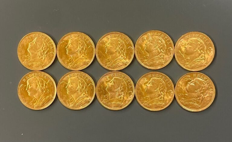 SUISSE - 10 pièces de 20 francs or Helvetia - Poids total : 64.2 g