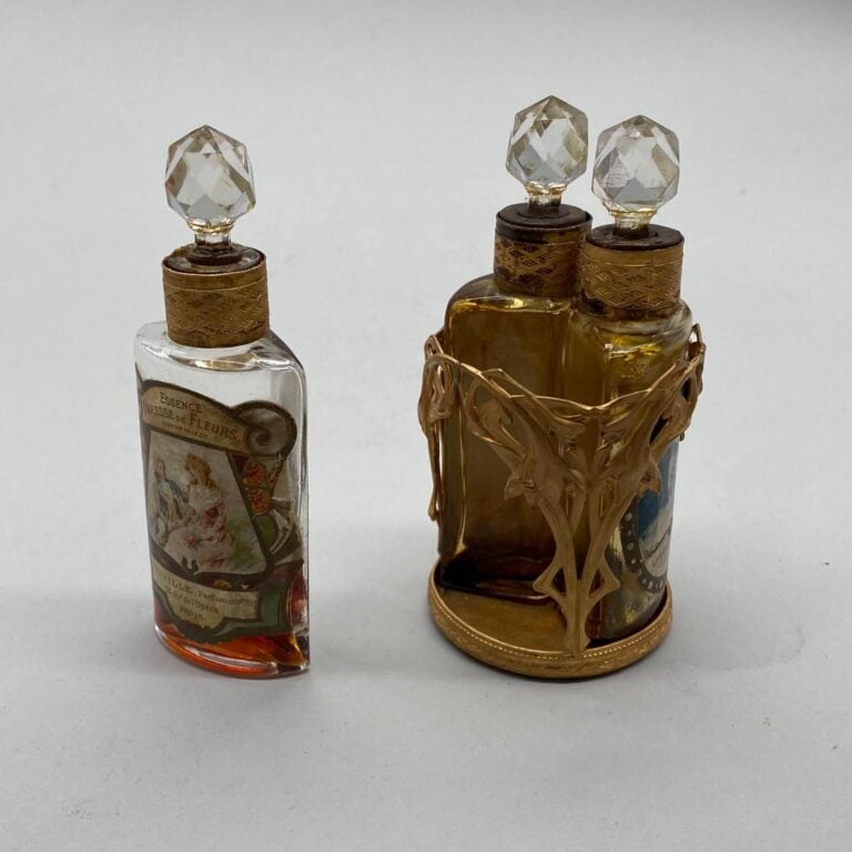 VIVILLE Paris, pour "Charme secret", "Caresse de fleurs" et "Pavane", époque 19…