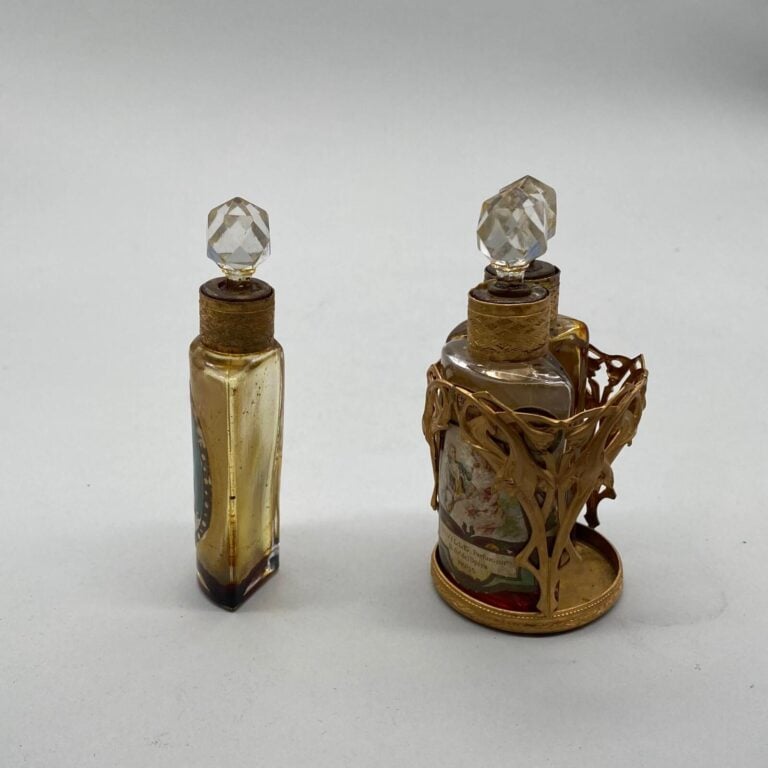 VIVILLE Paris, pour "Charme secret", "Caresse de fleurs" et "Pavane", époque 19…