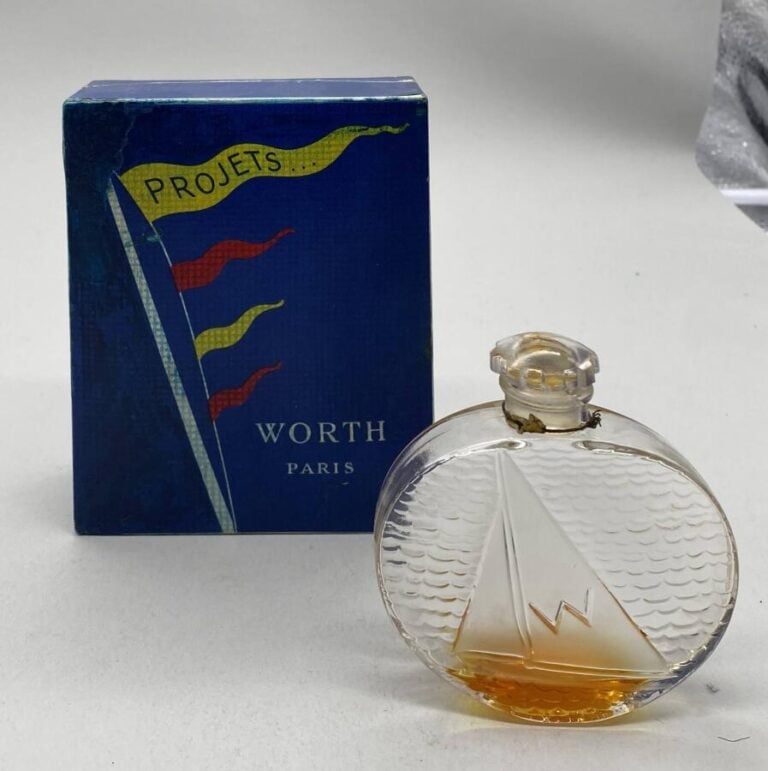 WORTH, Projets, flacon Lalique, en boîte d'origine, bouchon émeri, , 8 cm