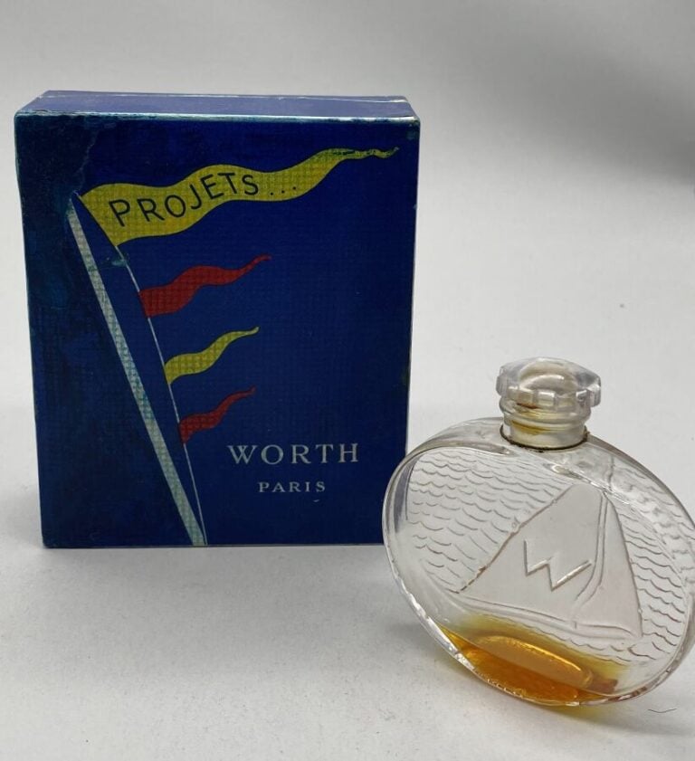 WORTH, Projets, flacon Lalique, en boîte d'origine, bouchon émeri, , 8 cm