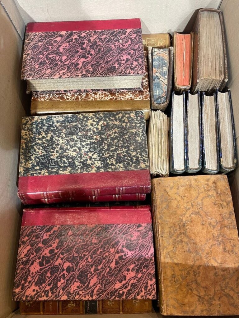 Ensemble de nombreux livres de médecine anciens (XIX° et XX° siècle), reliés. -…