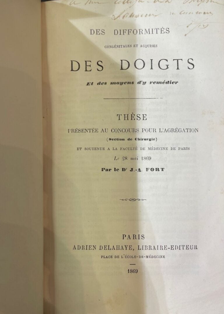 J. -A. FORT : - Des difformités congénitales et acquises des doigts et des moye…