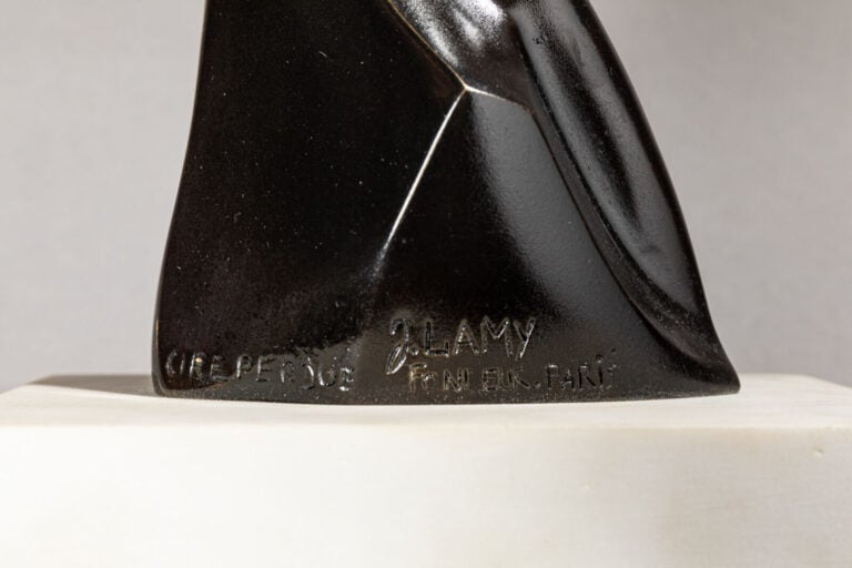KATARZYNA KOBRO (1898-1951) DANS LE - GOÛT DE - Femme cubiste - Bronze à patine…