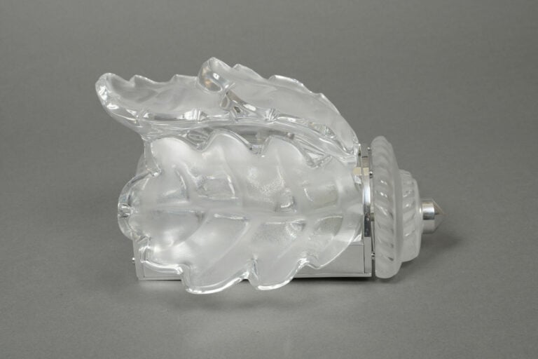 LALIQUE France - Paire d'appliques en verre blanc moulé pressé satiné mat et br…