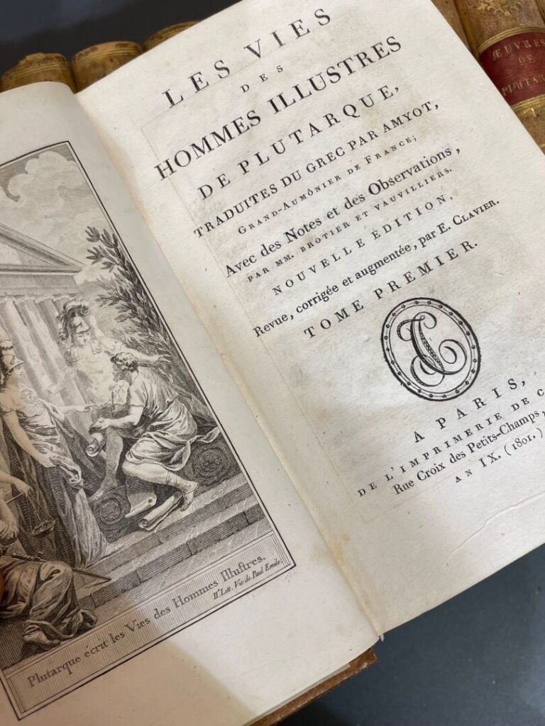PLUTARQUE : - Les vies des hommes illustres. Traduites du grec par Jacques Amyo…