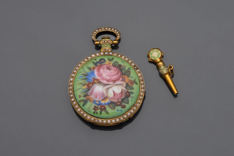 BOYER - Petite MONTRE DE POCHE en or jaune (750°/°°) ornée d'une miniature en é…