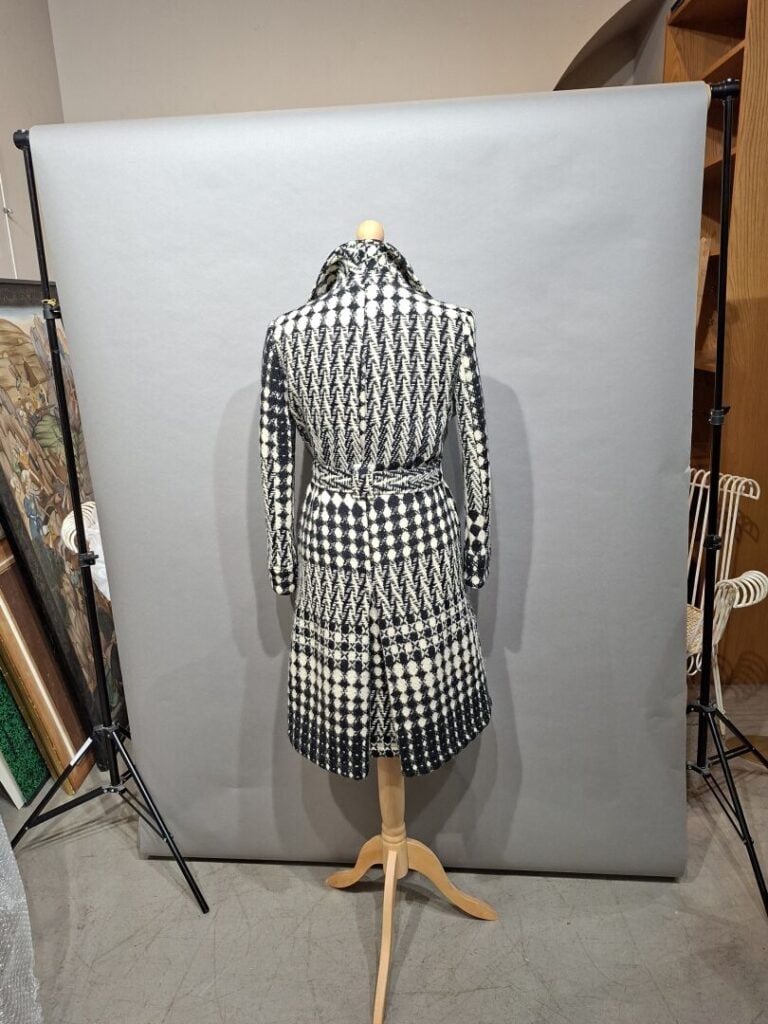 CHRISTIAN LACROIX Jeans - Manteau trois-quart en laine à motif de chevrons noir…