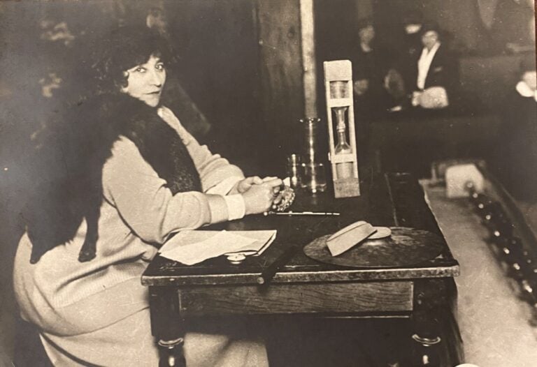 COLETTE - Colette, ca.1935. - Photographie. Tirage argentique d'époque, tampon…
