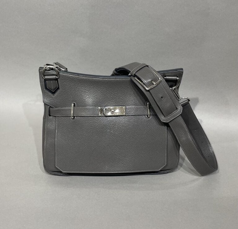 HERMES, circa 2009 - Sac "Jypsière 34" en cuir togo étain anthracite, anse band…