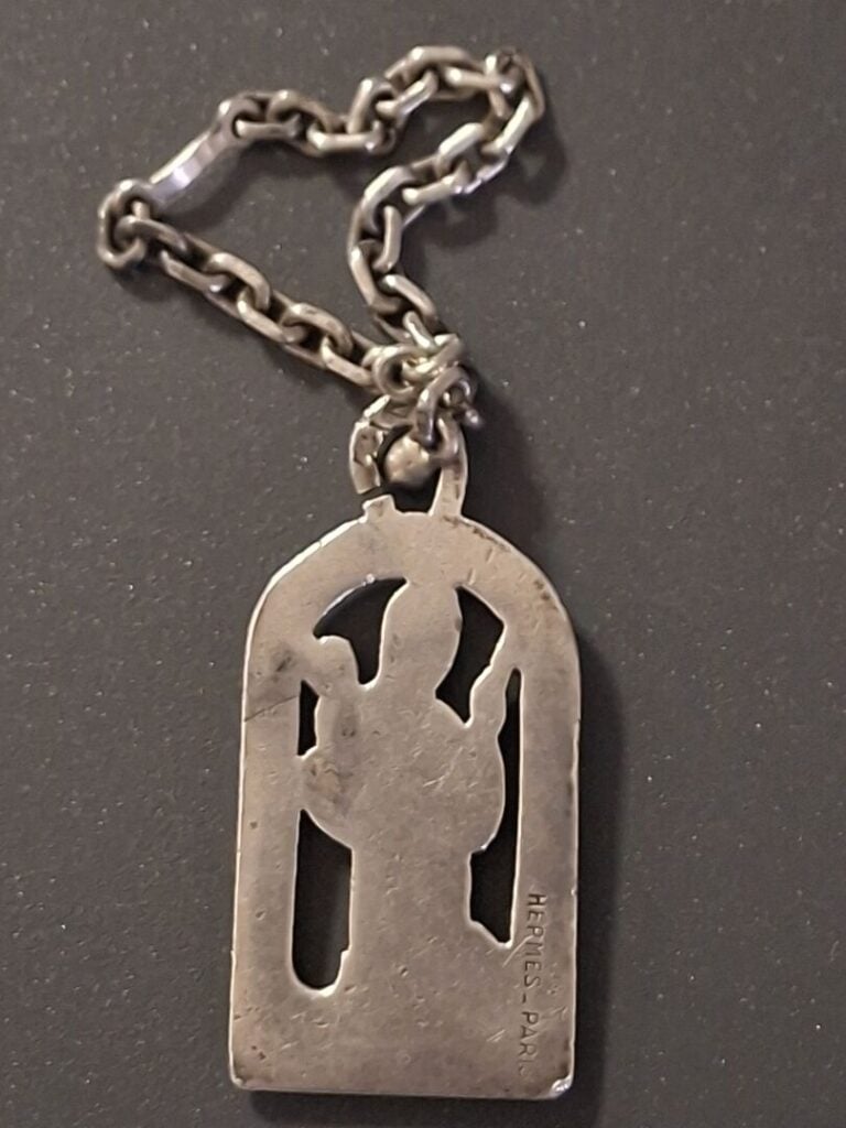 HERMES - Pendentif "Saint Christophe" en argent (925°/°°) - Poids : 21, 2g