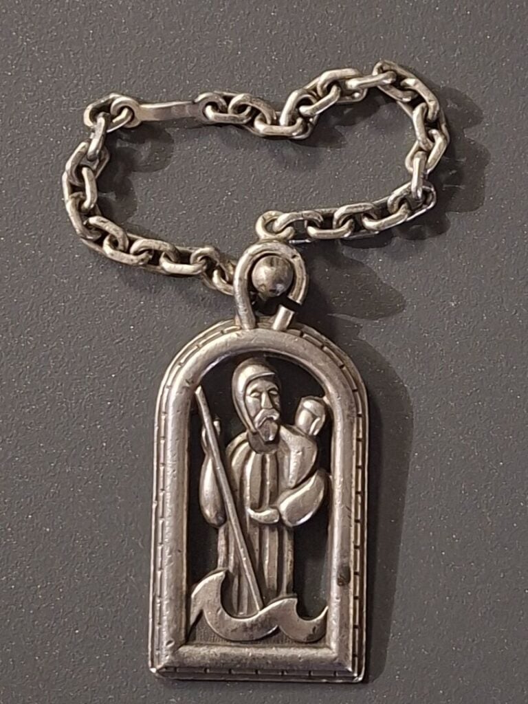 HERMES - Pendentif "Saint Christophe" en argent (925°/°°) - Poids : 21, 2g