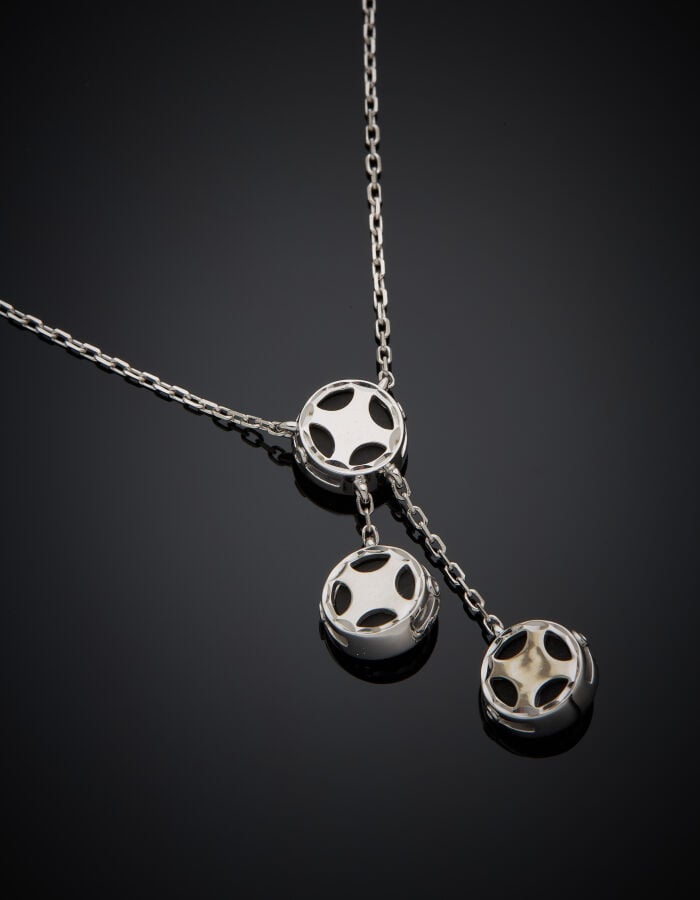 KORLOFF/ JE PLAY - COLLIER Saint Petersbourg "3 ronds" en or blanc (750 ‰) , di…