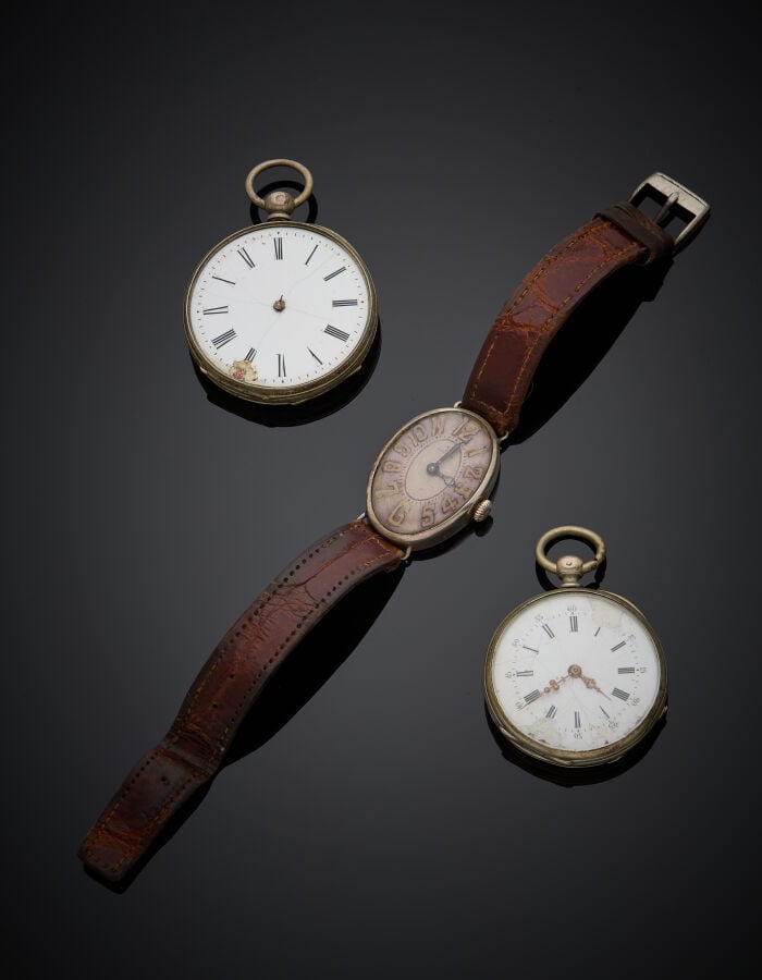 LOT en argent (min. 800‰) comprenant : - - un BRACELET MONTRE ovale, cadran, bo…