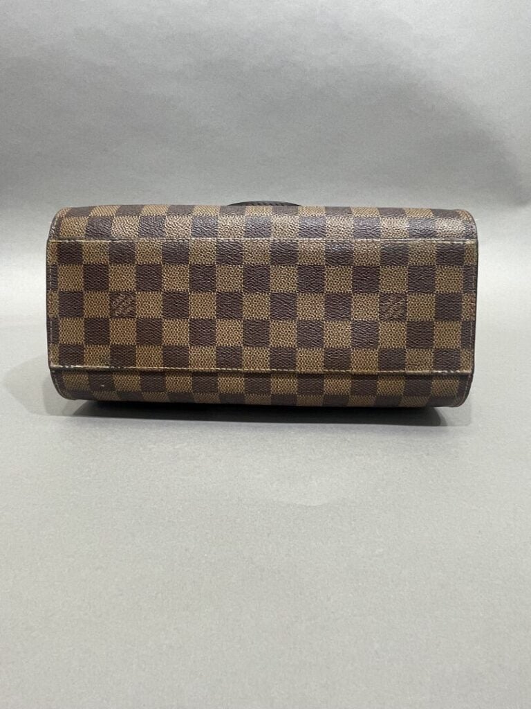 LOUIS VUITTON (1998) - Sac «Triana» en toile damier ébène et cuir taïga chocola…