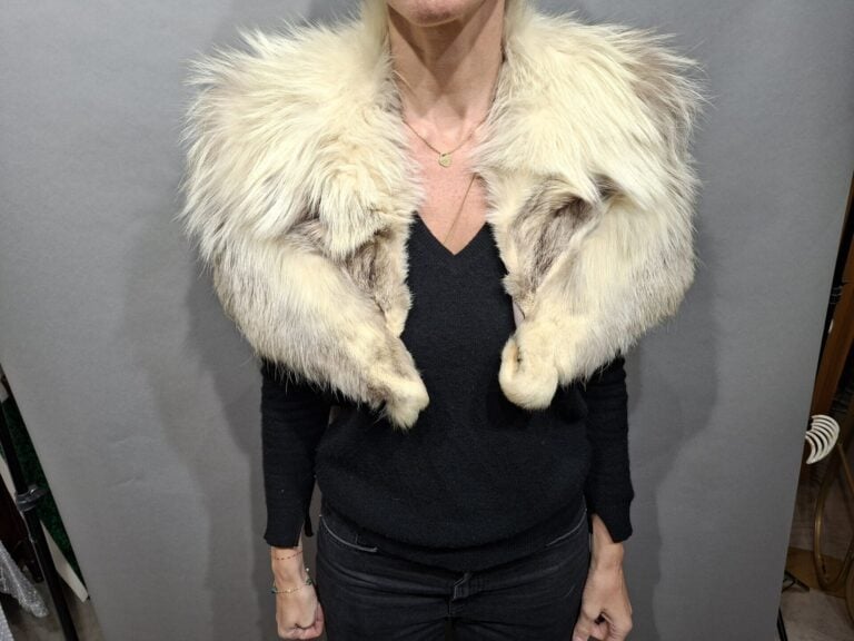MADAME GABRIELLE - Petite cape en renard beige - Bon état