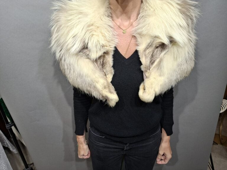 MADAME GABRIELLE - Petite cape en renard beige - Bon état