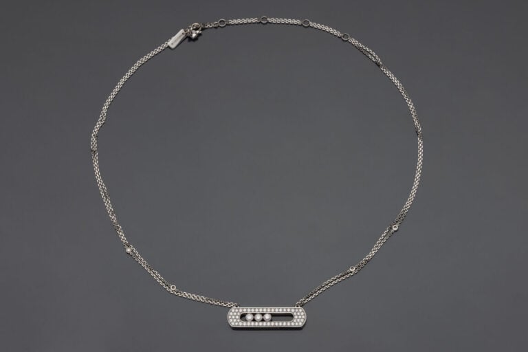 MESSIKA - COLLIER chaînette modèle "Move" en or gris (750‰) ajouré, serti de di…