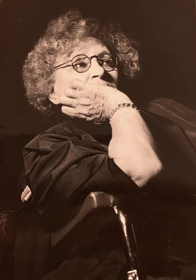 ROBERT COHEN - Colette assistant à la première représentation du film de Yannic…