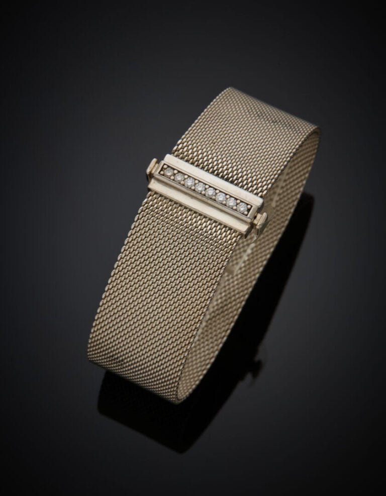 TIFFANY & Co - BRACELET manchette en argent (925‰) à maille souple milanaise. F…