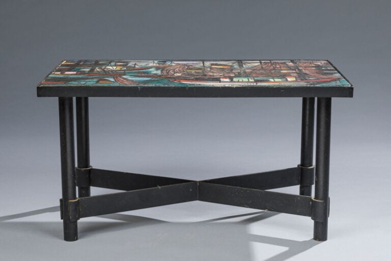 A.CURTEI (XXème) - Table basse, plateau rectangulaire en grès peint à décor de… maison de vente aux encheres commissaire-priseur auction house boisgirard antonini