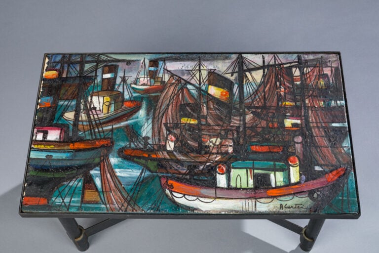 A.CURTEI (XXème) - Table basse, plateau rectangulaire en grès peint à décor de… maison de vente aux encheres commissaire-priseur auction house boisgirard antonini